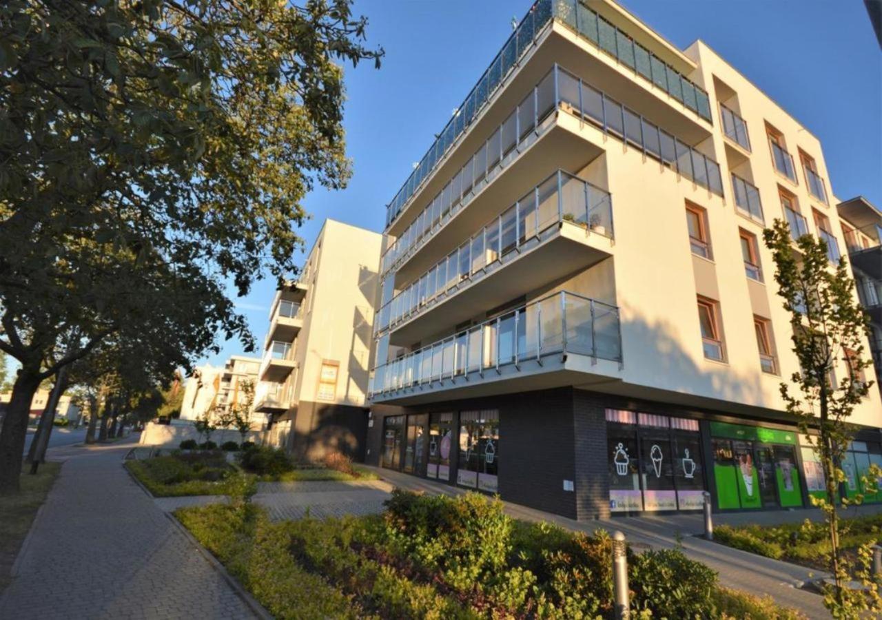 Color Apartments Apartament Black & White كولوبرزيغ المظهر الخارجي الصورة