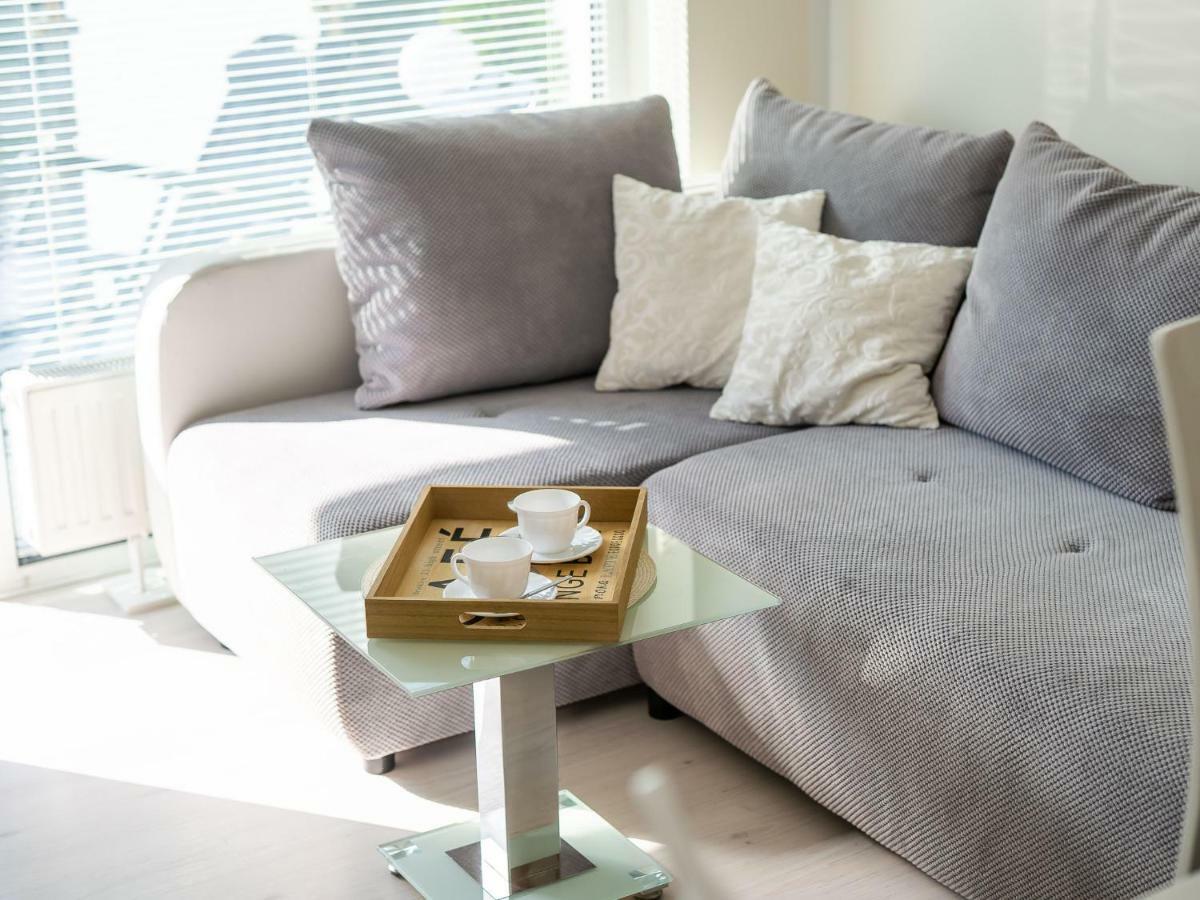 Color Apartments Apartament Black & White كولوبرزيغ المظهر الخارجي الصورة