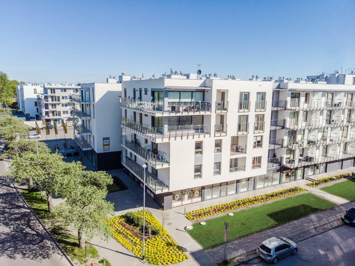 Color Apartments Apartament Black & White كولوبرزيغ المظهر الخارجي الصورة